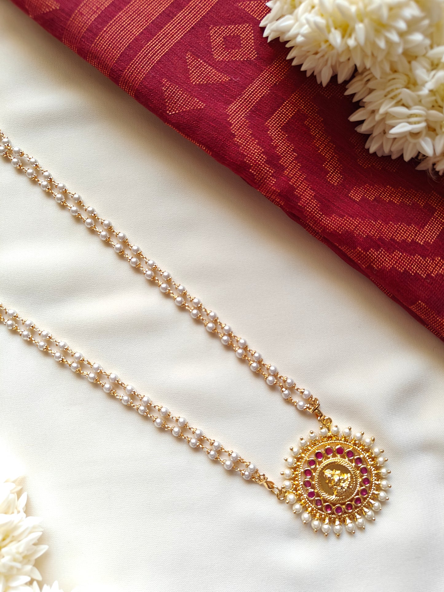 Laxmi Kemp Pearl Necklace