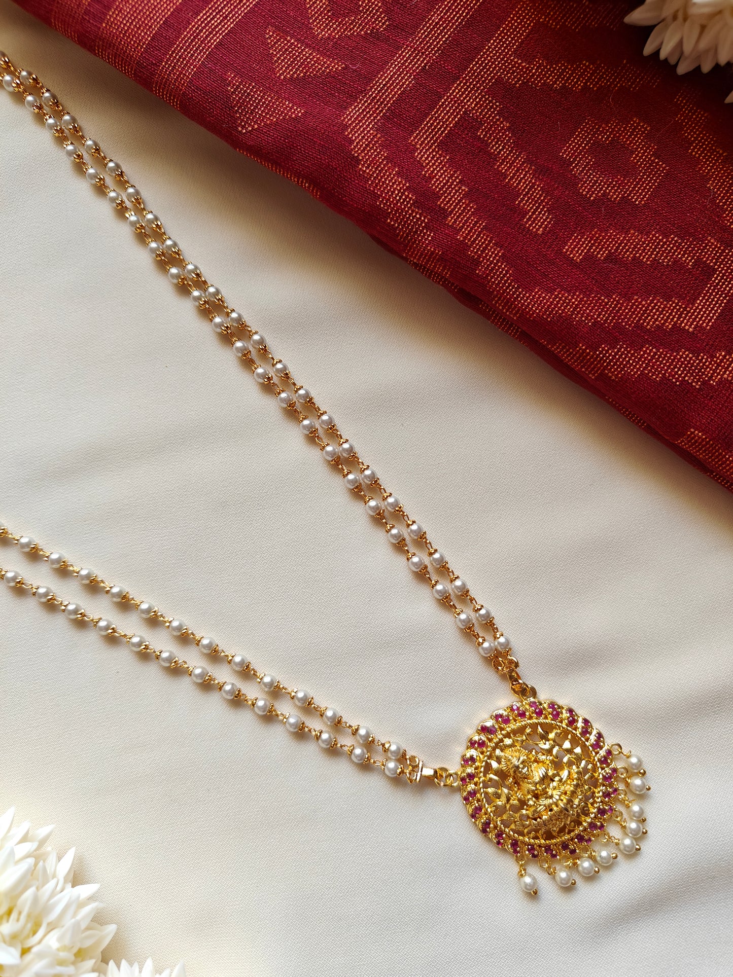 Kemp Stone Laxmi Pearl Necklace