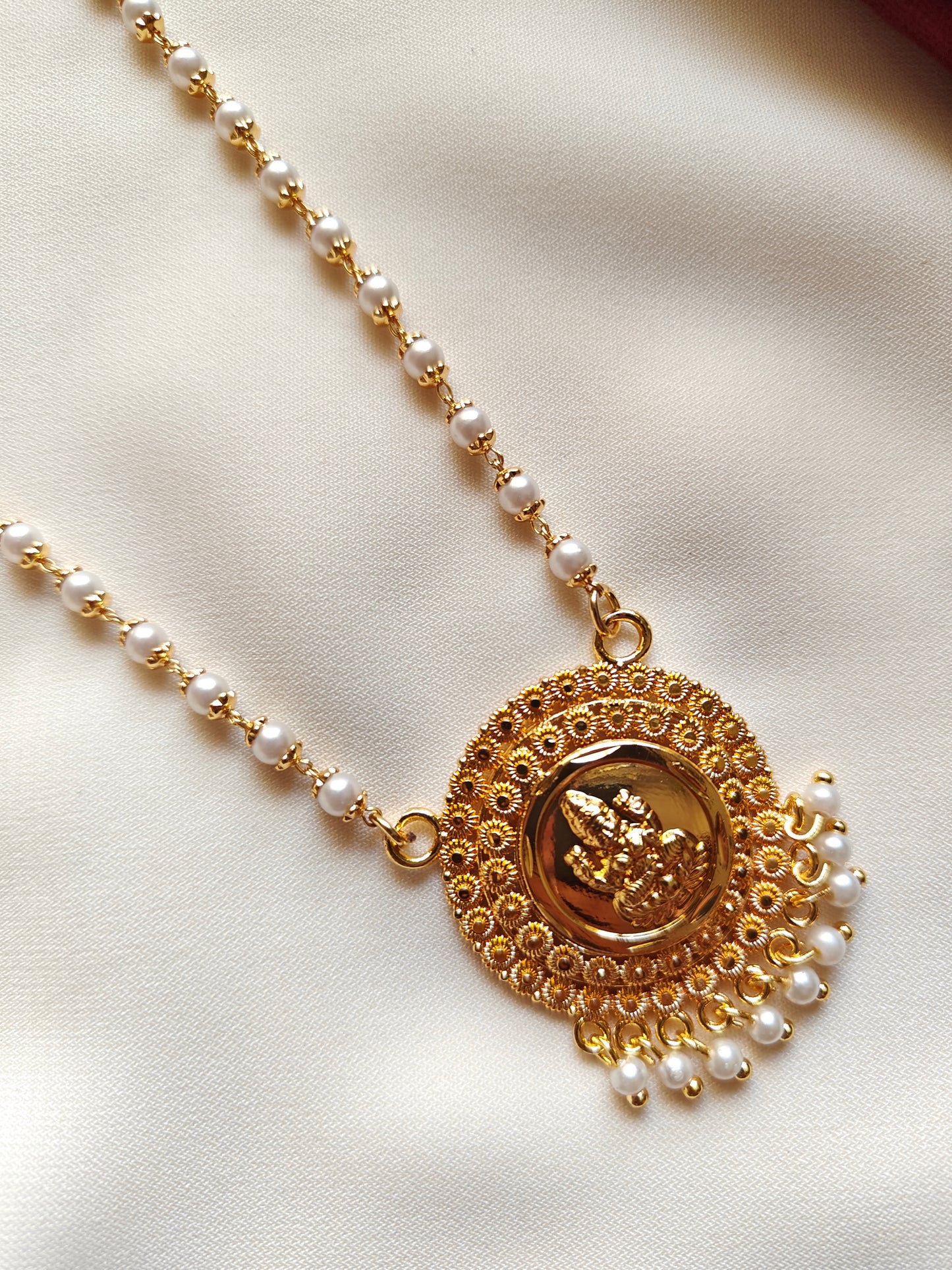 Laxmi Pendant Pearl Necklace